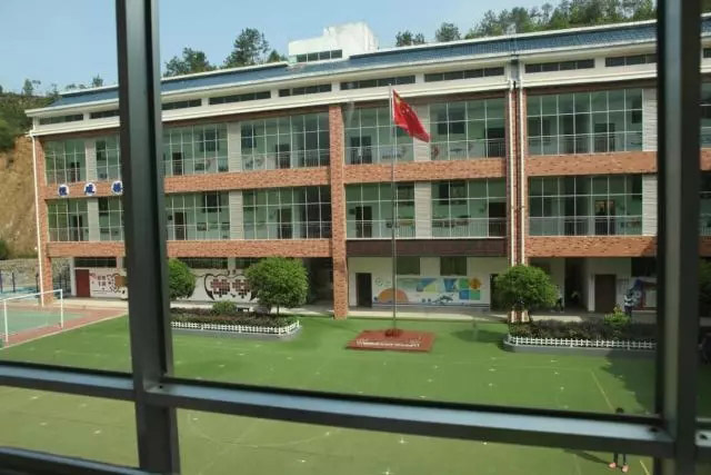 延綿大愛(ài)五百公里，廣東博皓實(shí)鷹隊(duì)情牽江西上猶縣特殊教育學(xué)校-2